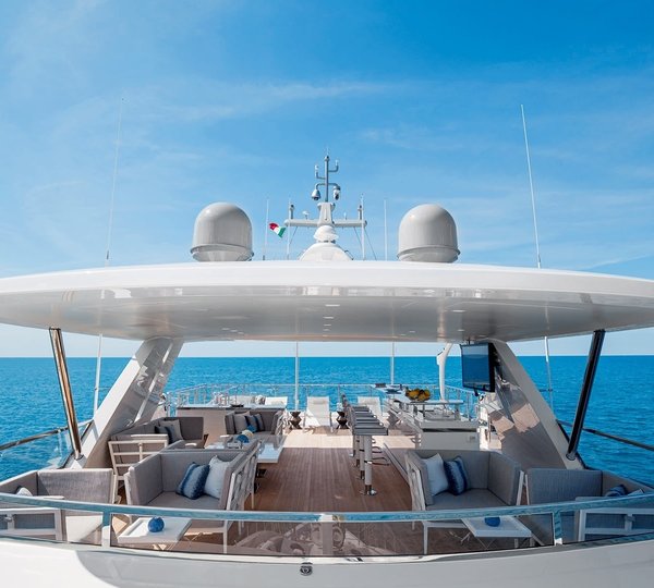 Yacht 'H, Benetti | CHARTERWORLD Luxury Superyacht Charters